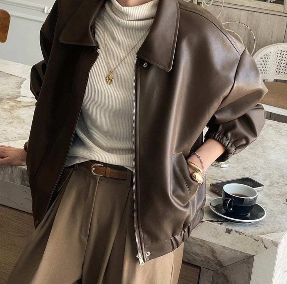 Veste en similicuir zippée