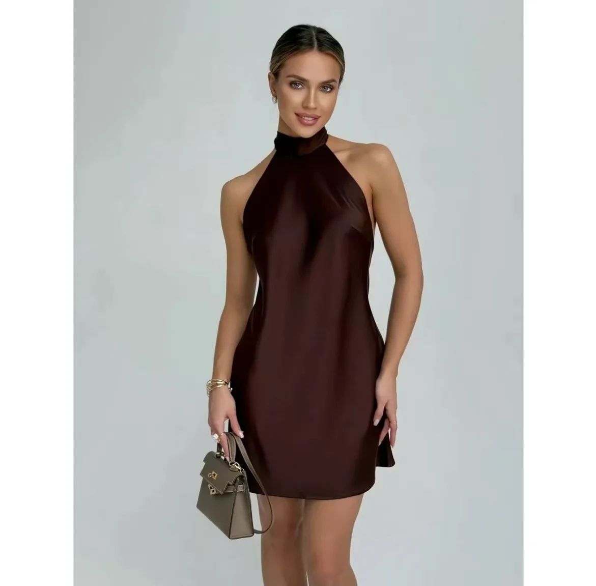 Robe Courte Col Licou