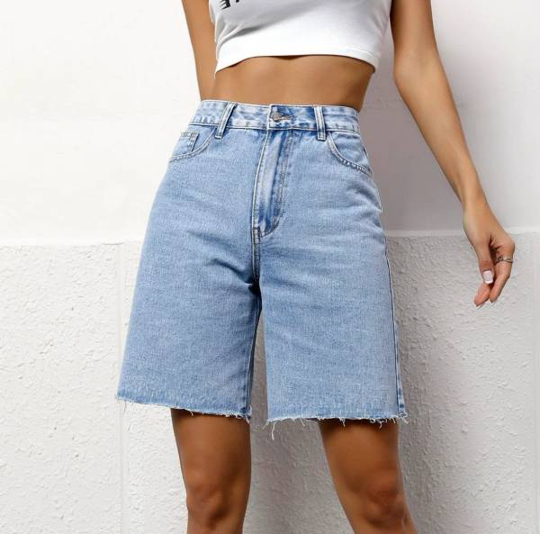 Short Jean Effiloché