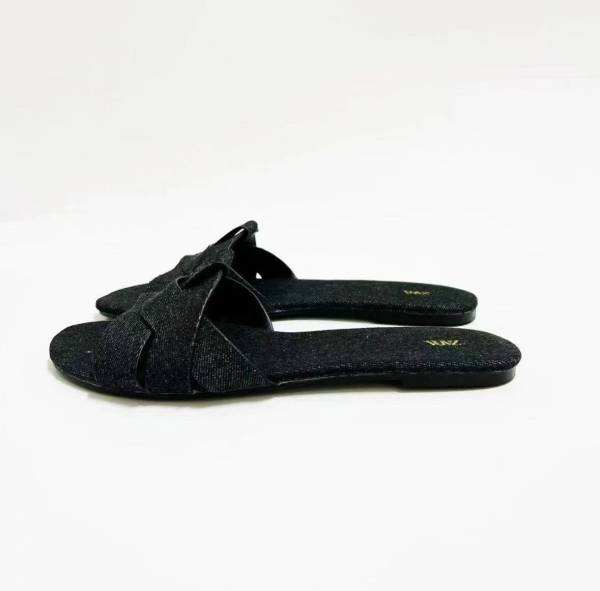 Mules Plates Noires Tissées